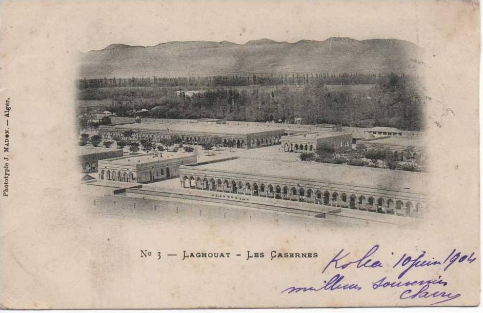 Afrique - Algérie - Laghouat - Les Casernes