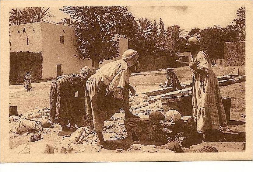 - ALGERIE - LAGHOUAT Le lavoir des négresses - édition de l'hotel du square - carte neuve TTB