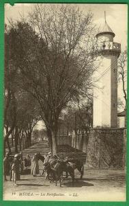 cpa   ALGERIE  MEDEA  - les Fortifications         ...........LMC10