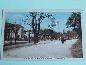 ALGERIE  MEDEA AVENUE DE LA GARE ET SOUS PREFECTURE