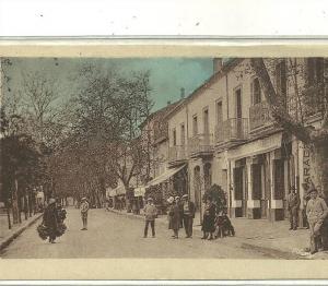 MEDEA RUE D ALGER    HOTEL DU COMMERCE  PERSONNAGES ACTION