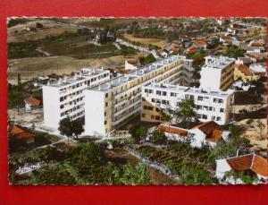 MEDEA  ALGÉRIE   .  LES NOUVEAUX H.L.M SUR LA ROUTE DE LODI vue d´AVION