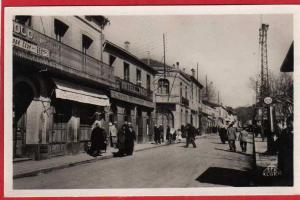 CPSM ALGERIE MEDEA - rue Gambetta et Caisse régionale **  format CPA ( JB4)
