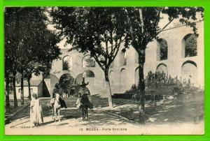 MEDEA - Porte Romaine .(animation)