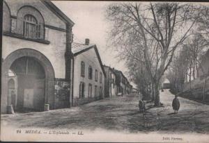 CPA Algérie 24 MEDEA L´ESPLANADE LL LOUIS LEVY EDIT FAREAU LEVY FILS PARIS NON écrite NORD AFRIQUE ALGERIA