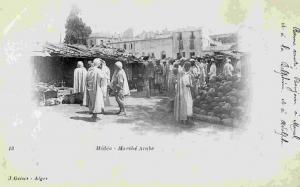 ALGERIE. MEDEAH. MARCHE ARABE