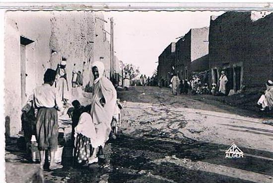 M'SILA  AVENUE  DE  BARIKA     CPSM    TBE        1T318