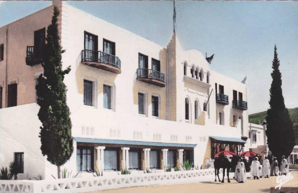 AFRIQUE,ALGERIE,africa,al geria,BOU-SAADA,BOUSAADA  en 1960,M´SILA,hotel transatlantique,caravane du maghreb,rare