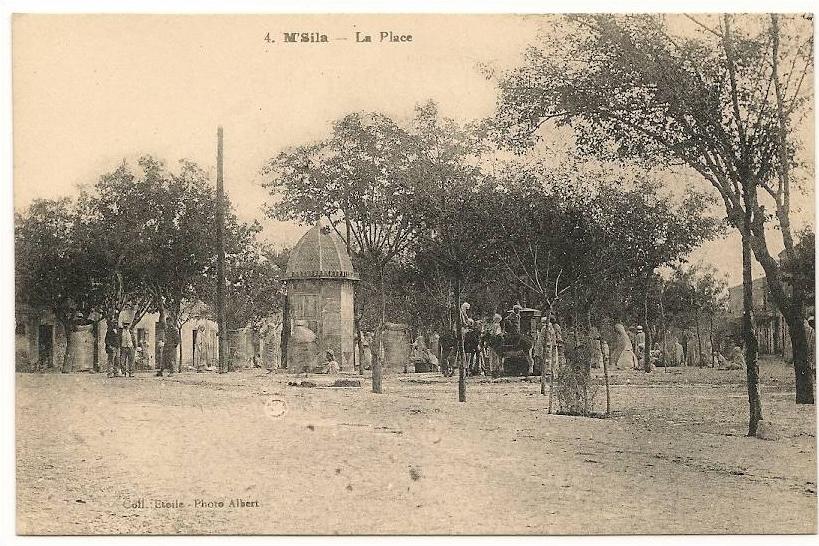 M'Sila - La Place - CPA