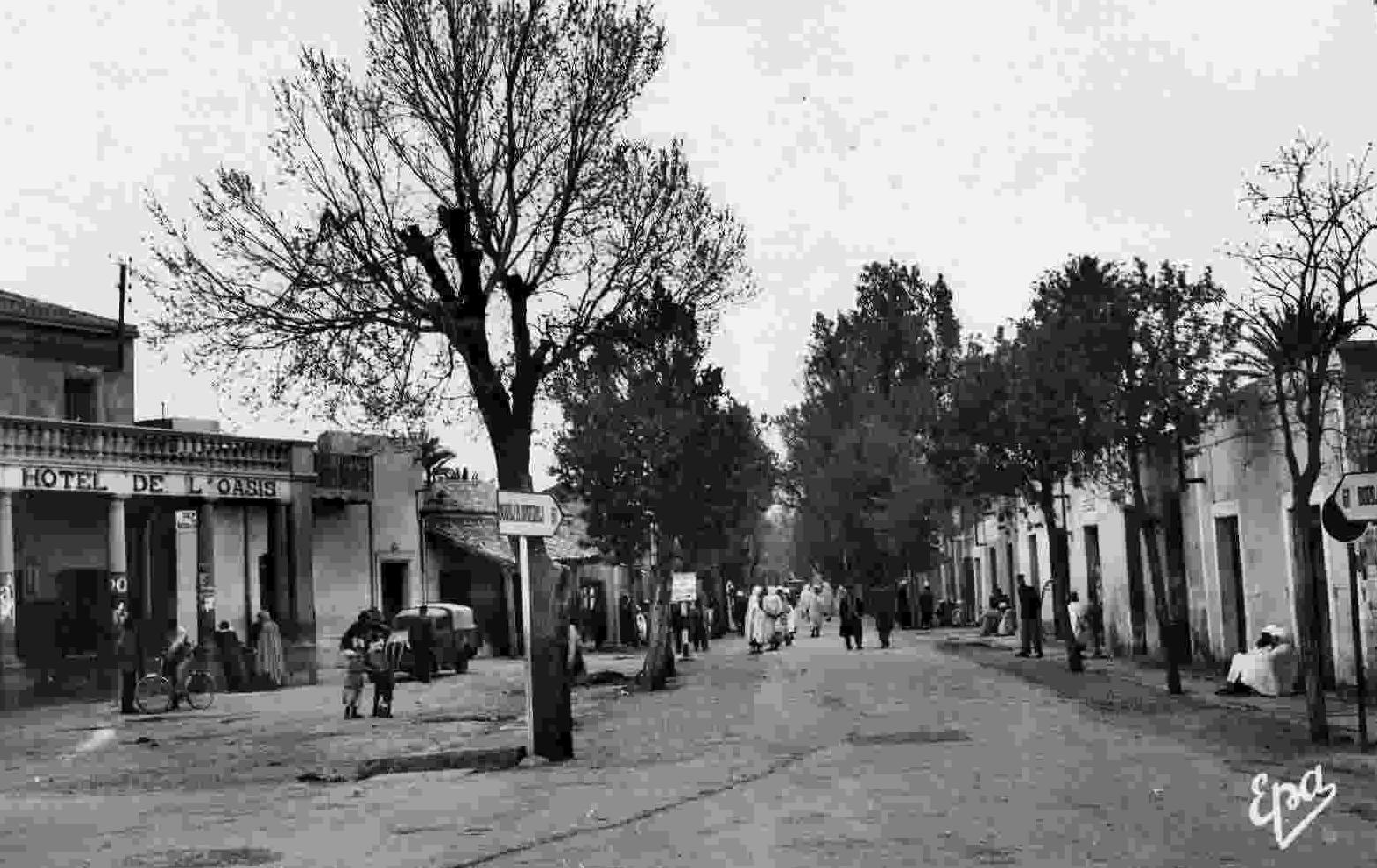 M'SILA - Hôtel de l'Oasis et avenue de Bordi