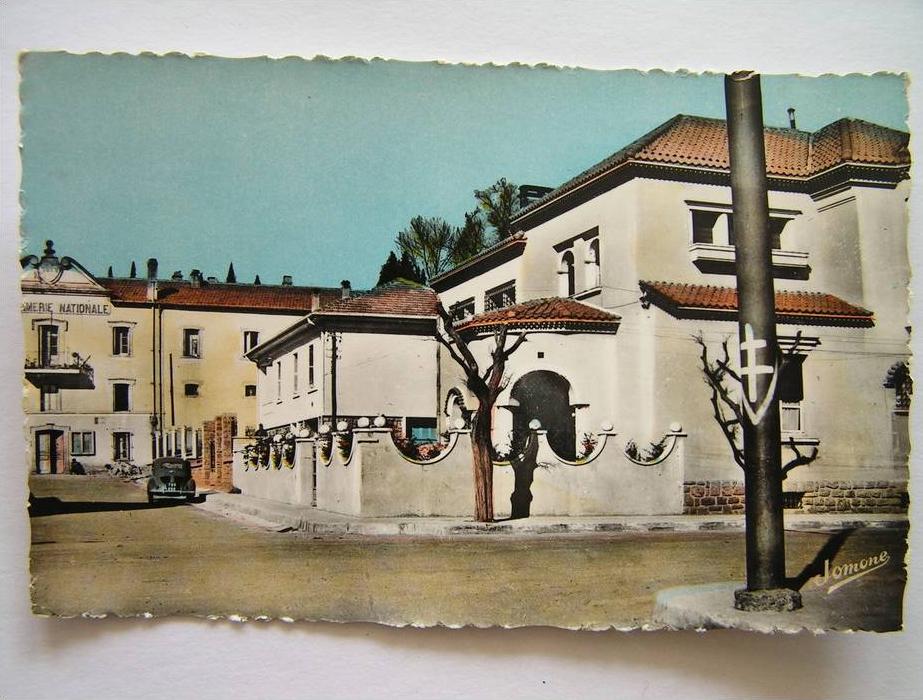 cpsm, carte photo, très belle vue, Medea, le presbytère et la gendarmerie