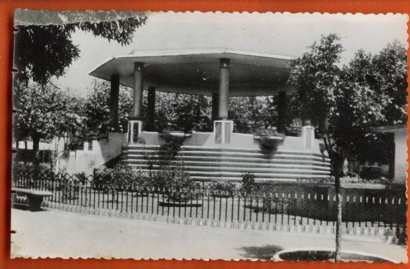 n29 1 Médéa le kiosque.