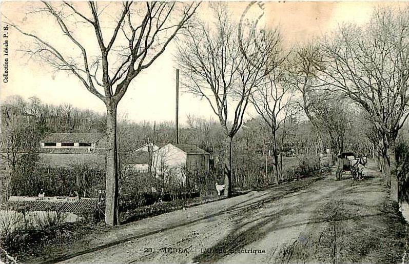 CPA - ALGERIE - Médéa - L´usine électrique  ,vue générale   B2075