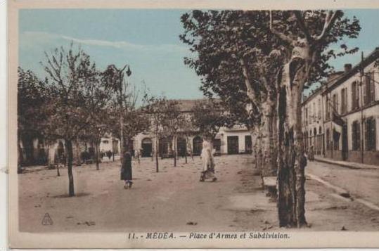 11 MEDEA PLACE D'ARMEs