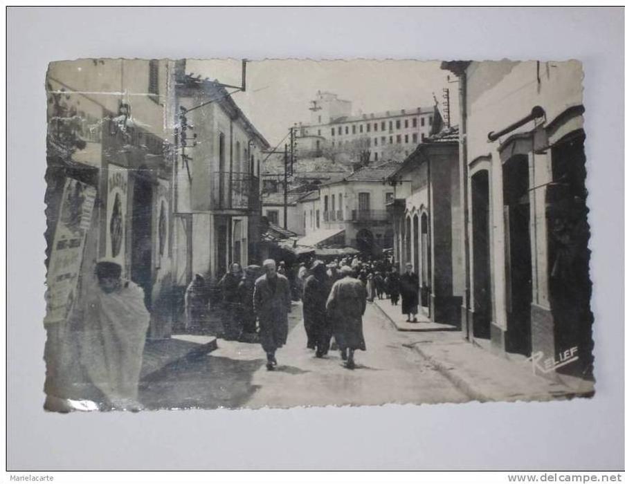 MA69 - algérie  médéa carte dans l´état arrachement du timbre  rue urbain grandier