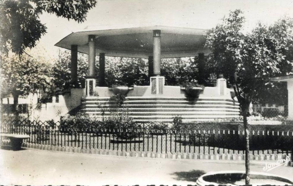 ALGERIE(MEDEA) KIOSQUE