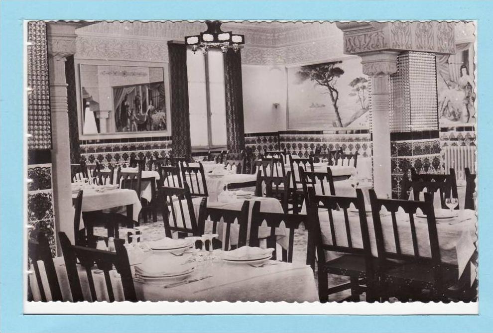 ALGERIE - MEDEA 1961 - Hôtel Atlantique - La Salle à Manger