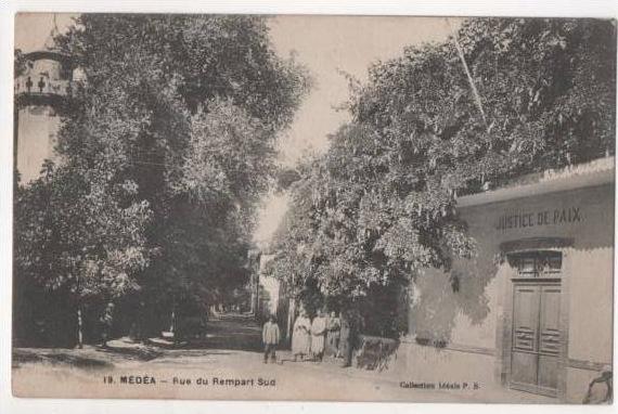 ALGERIE - MEDEA - rue du Rempart Sud