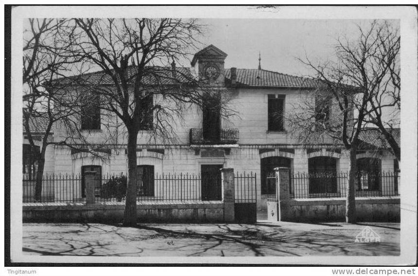 EDEA-ENTREE DES ECOLES