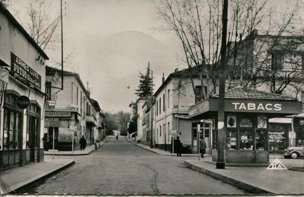 CPSM MEDEA-RUE DU NADOR