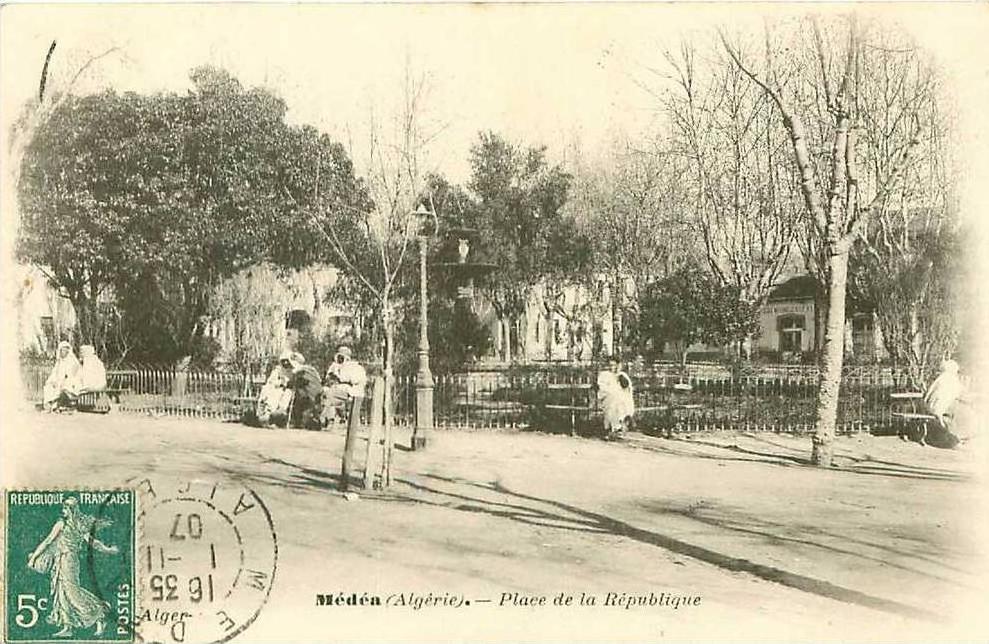 ALGERIE.MEDEA.PLACE DE LA REPUBLIQUE