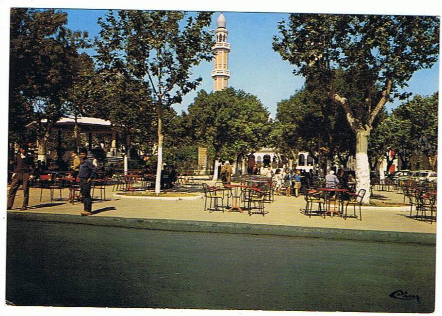 médéa -la place et la grande mosquée