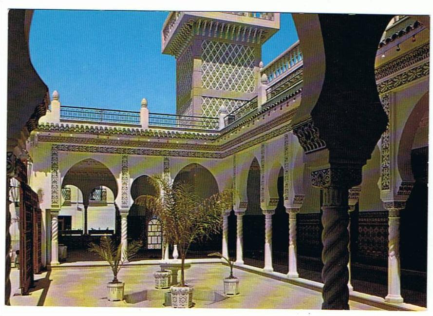 médéa -cour  interieur de la nouvelle losquée