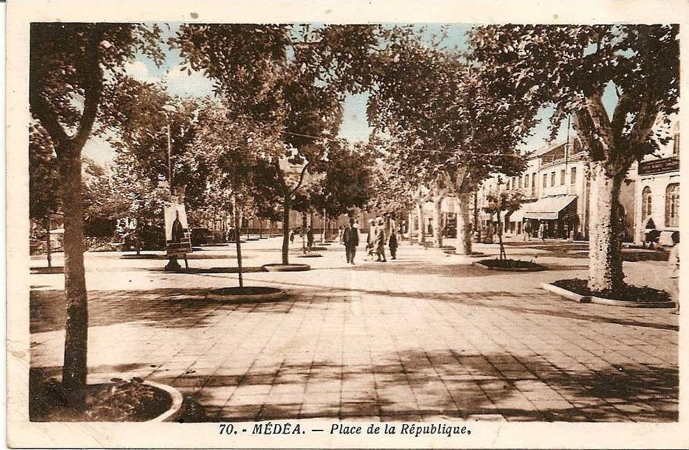 MEDEA - algerie -place de la république --------_______3995