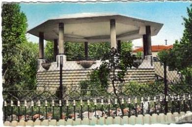 MEDEA  - LE KIOSQUE A MUSIQUE  - CPSM - A131