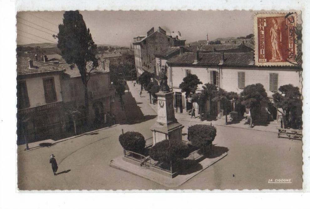 CPSM MEDEA , PLACE DE LA LIBERTE , 1953