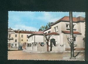 CPSM - Algerie - Médéa - Le Presbytère et la Gendarmerie ( automobile Renault 4CV Ed. JOMONE 31 H format CPA)