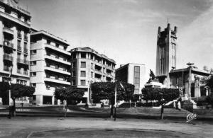Mostaganem -  La Place de la Mairie   CPSM   TBE