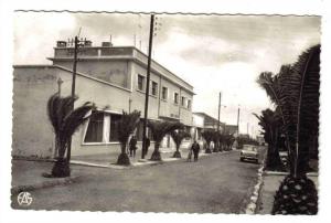 Algérie N°5 LAPASSET Le groupe scolaire Photo Jean Casado à Mostaganem Voiture Simca P60
