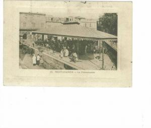 MOSTAGANEM - La Poissonnerie - plis aux coins et bord inférieur - taches