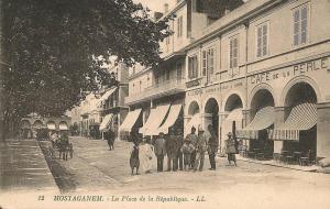 MOSTAGANEM - la place de la républiue