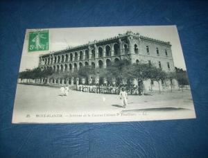 Mostaganem - Interieur de la Caserne Colonieu 2e Tirailleurs - animée - LL 35 - circulée - L100
