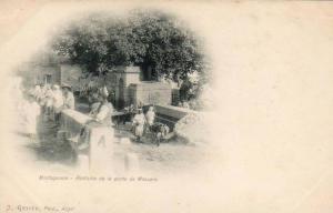 ALGERIE  MOSTAGANEM  Fontaine de la porte de Mascara  ...... ( Ref FA372 )
