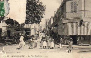 ALGERIE  MOSTAGANEM  La Place Gambetta  ...... ( Ref FA363 )
