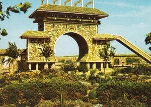 la porte du fort de l est...