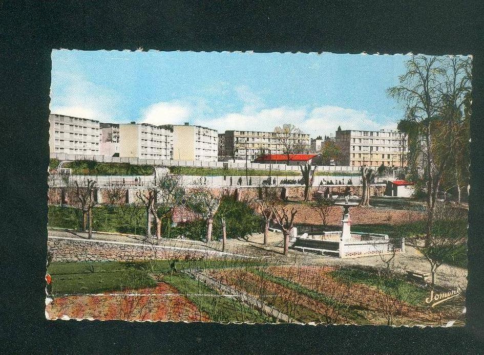 CPSM - Algerie - Médéa - La Pépinière et vue générale sur les nouveaux H.L.M. ( cité HLM   JOMONE 32 H format CPA)