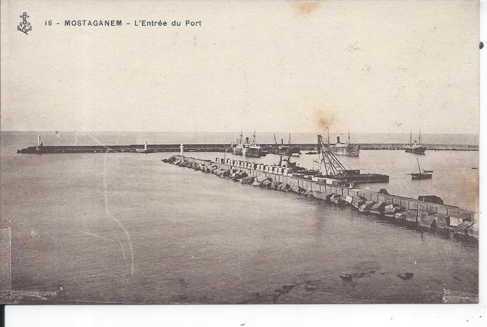 ALGERIE - MOSTAGANEM - L'Entrée du port