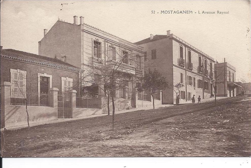 ALGERIE - MOSTAGANEM - L'avenue Raynal