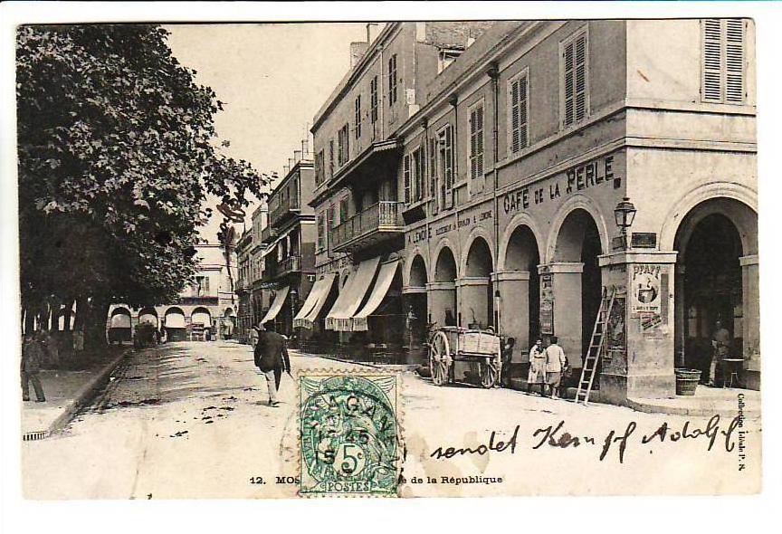 MOSTAGANEM -- place de la république