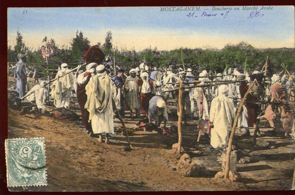 cpa d´ Algérie  Mostaganem  Boucherie au Marché arabe    2LIO12