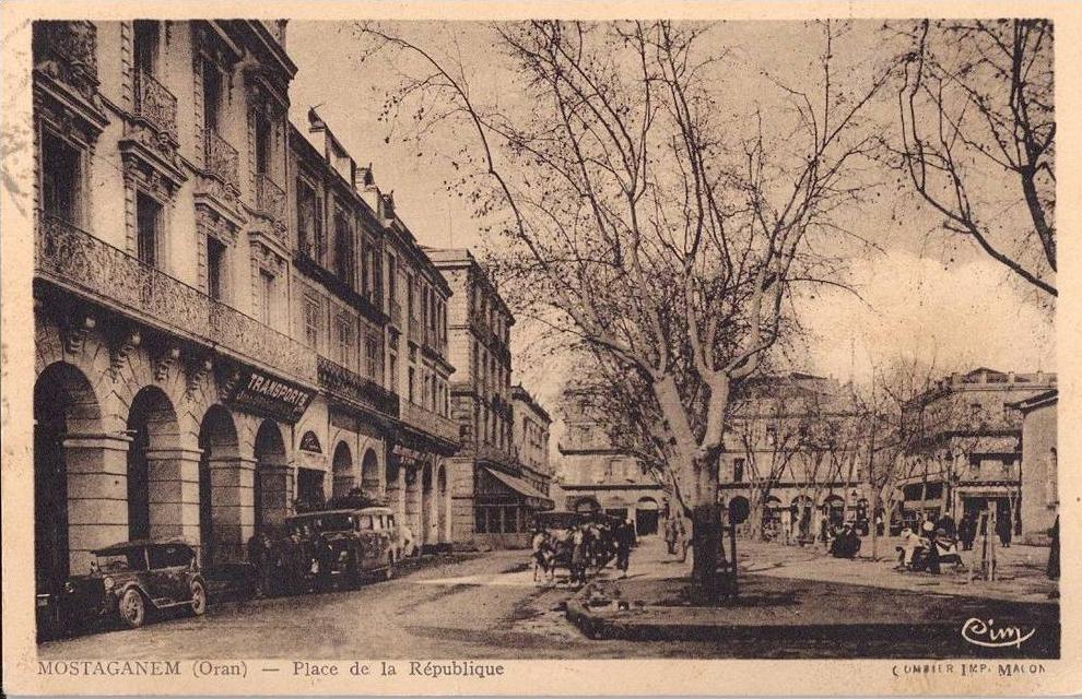MOSTAGANEM - Place de la république