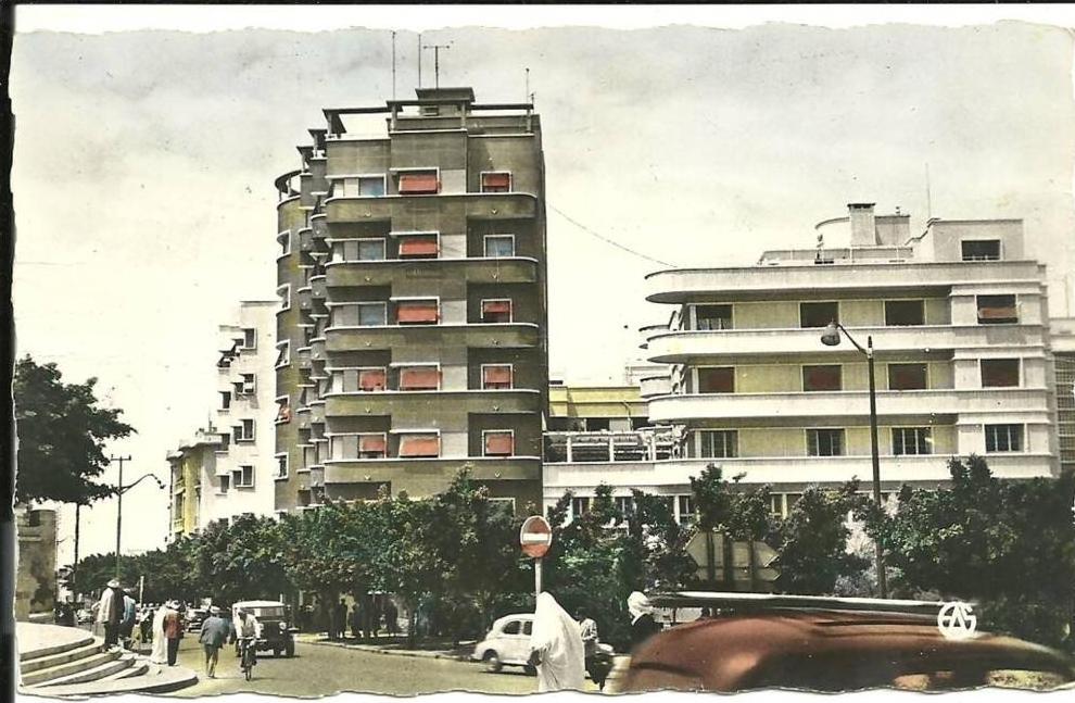 CPSM Algérie Mostaganem . L'Avenue Gustave Jobert