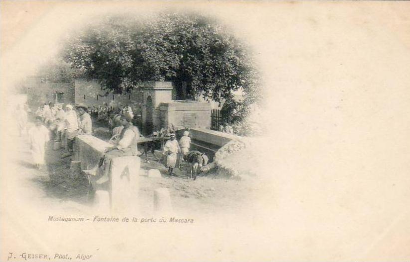 ALGERIE  MOSTAGANEM  Fontaine de la porte de Mascara  ...... ( Ref FA372 )