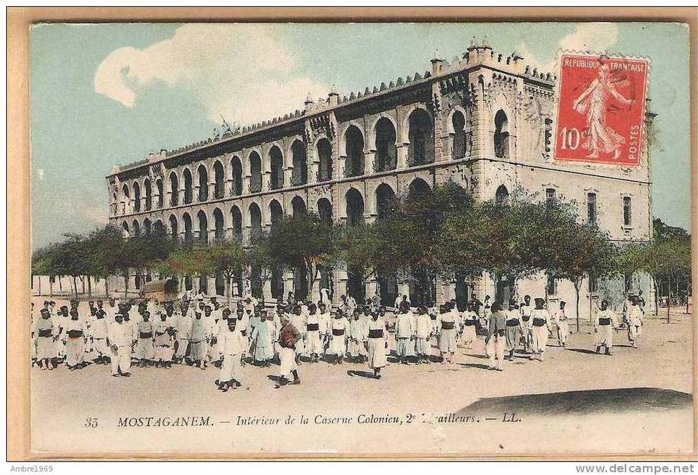 MOSTAGANEM intérieur de la caserne colonieu 2em tirailleurs