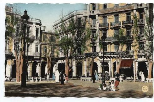 6721 - Algérie   Mostaganem        La Place de la République