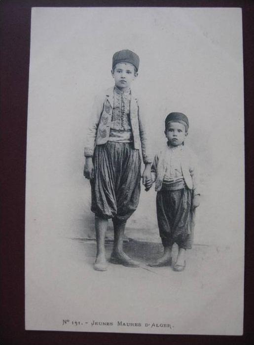 Jeunes MAURES d'ALGER